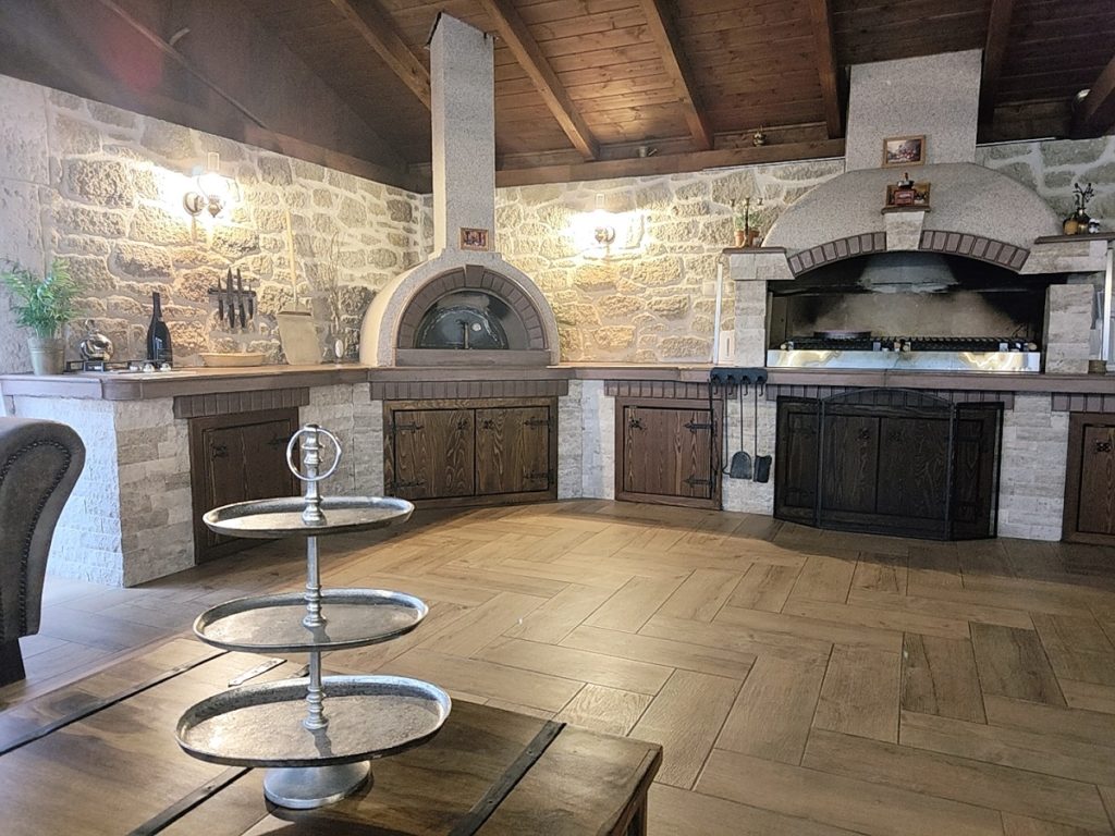 Decorative stone Marek Ukrop Pazit 8